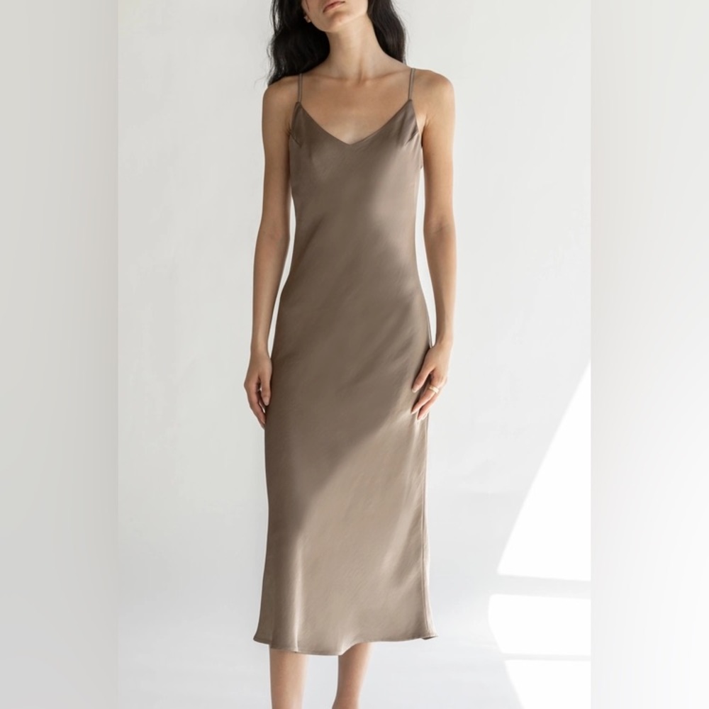 Oak + fort midi slip dress sz XS taupe